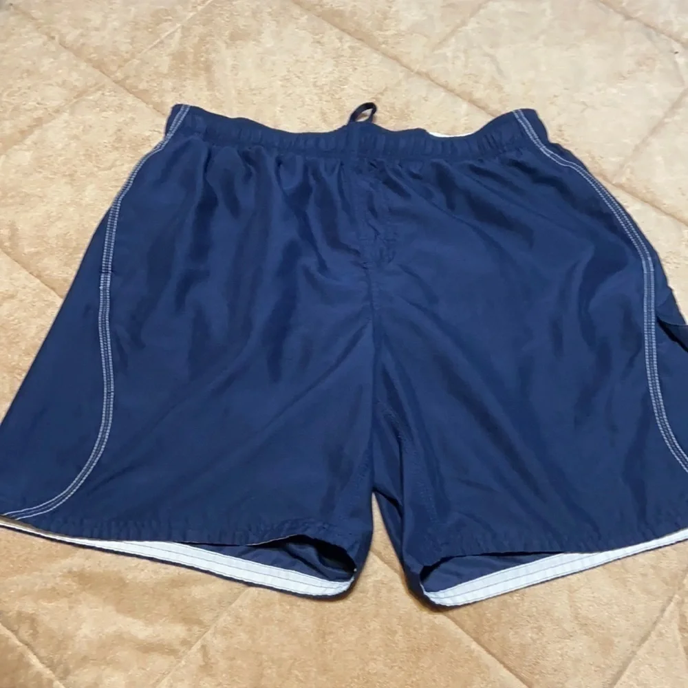 Nike side pocket drained drawstring elastic waistband swim trunks